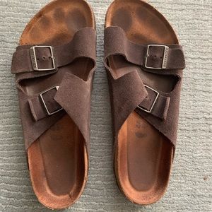 Birkenstock Mens Size 44 (11-11.5)
